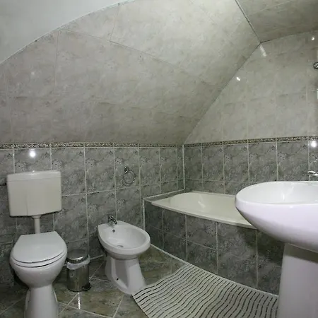 Casa Timar بيت ضيافة 3*