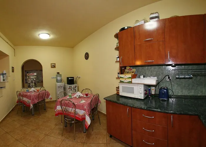 ペンション カーサ ティマル ブラショフ